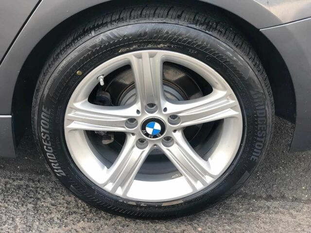 Серый БМВ 3 Серия, объемом двигателя 2 л и пробегом 84 тыс. км за 4700 $, фото 11 на Automoto.ua