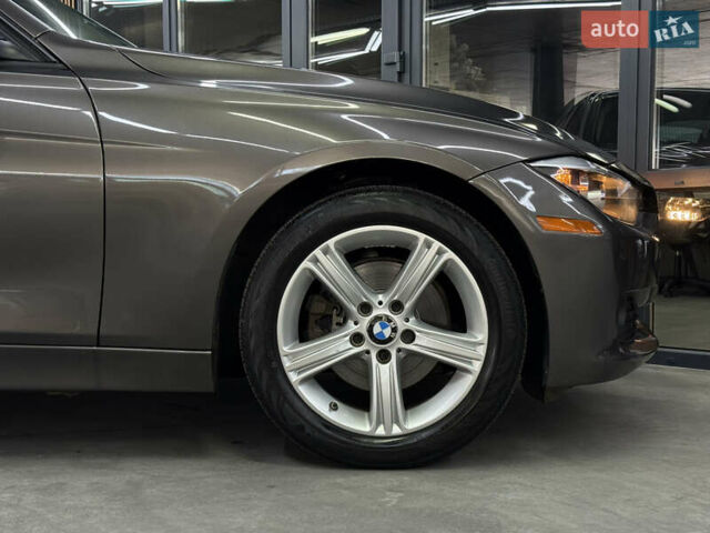 Серый БМВ 3 Серия, объемом двигателя 2 л и пробегом 99 тыс. км за 13900 $, фото 4 на Automoto.ua