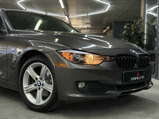 БМВ 3 Серия 2014 в Одессе на Automoto.ua Серый БМВ 3 Серия, объемом двигателя 2 л и пробегом 99 тыс. км за 13900 $, фото 3 на Automoto.ua