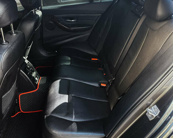 Серый БМВ 3 Серия, объемом двигателя 2 л и пробегом 185 тыс. км за 12500 $, фото 10 на Automoto.ua