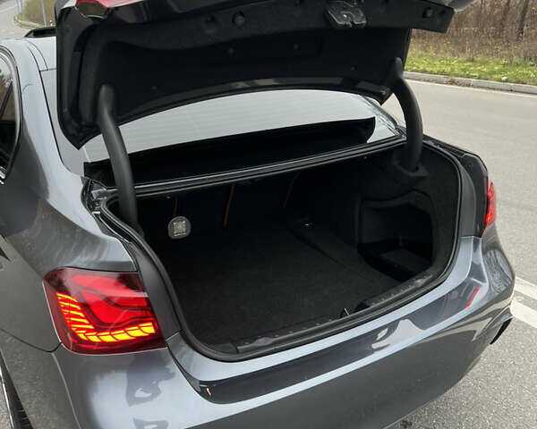 Серый БМВ 3 Серия, объемом двигателя 2 л и пробегом 178 тыс. км за 15999 $, фото 139 на Automoto.ua