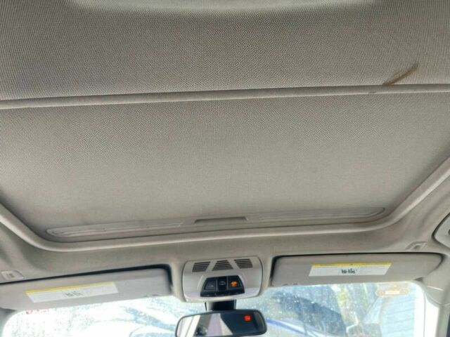 Серый БМВ 3 Серия, объемом двигателя 2 л и пробегом 88 тыс. км за 6400 $, фото 8 на Automoto.ua