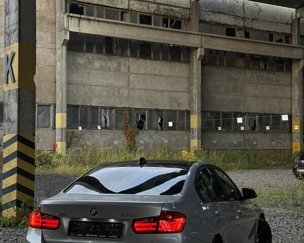 Серый БМВ 3 Серия, объемом двигателя 2 л и пробегом 210 тыс. км за 10500 $, фото 6 на Automoto.ua