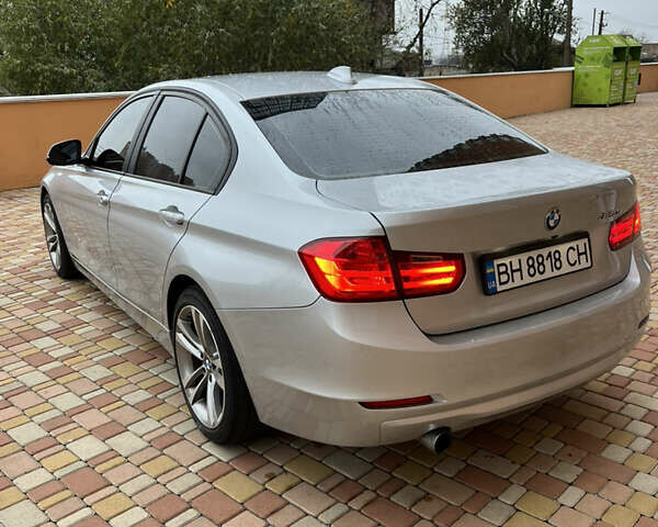 Серый БМВ 3 Серия, объемом двигателя 2 л и пробегом 180 тыс. км за 11000 $, фото 5 на Automoto.ua
