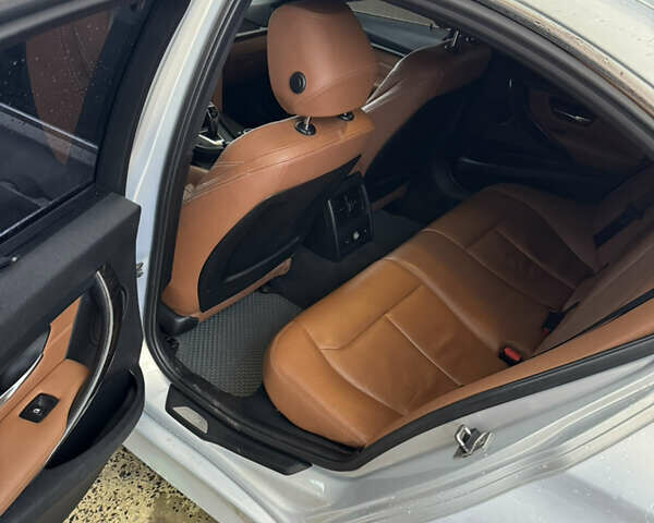 Серый БМВ 3 Серия, объемом двигателя 2 л и пробегом 222 тыс. км за 16500 $, фото 6 на Automoto.ua