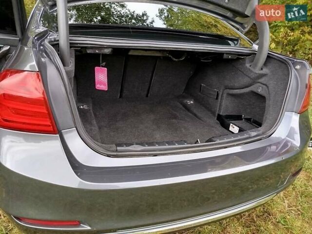 Сірий БМВ 3 Серія, об'ємом двигуна 2 л та пробігом 186 тис. км за 13300 $, фото 15 на Automoto.ua