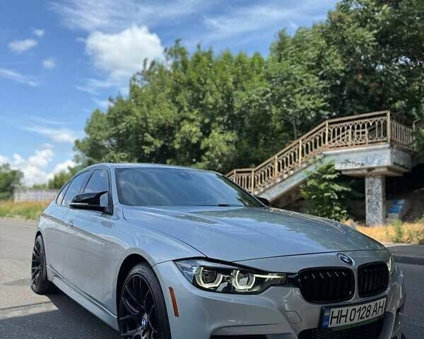 Серый БМВ 3 Серия, объемом двигателя 2 л и пробегом 82 тыс. км за 18999 $, фото 2 на Automoto.ua