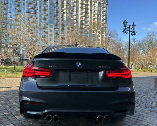 Серый БМВ 3 Серия, объемом двигателя 2 л и пробегом 190 тыс. км за 14500 $, фото 5 на Automoto.ua