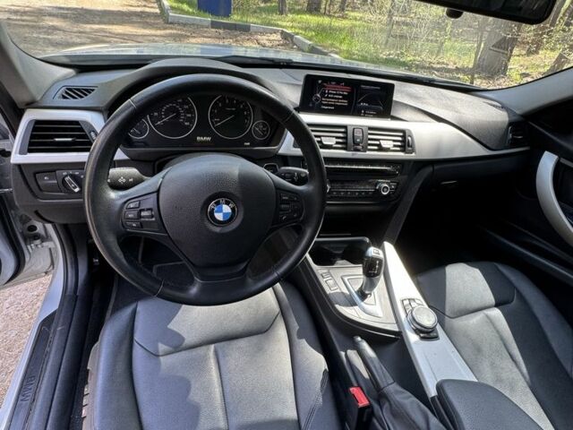 Сірий БМВ 3 Серія, об'ємом двигуна 2 л та пробігом 192 тис. км за 11800 $, фото 9 на Automoto.ua