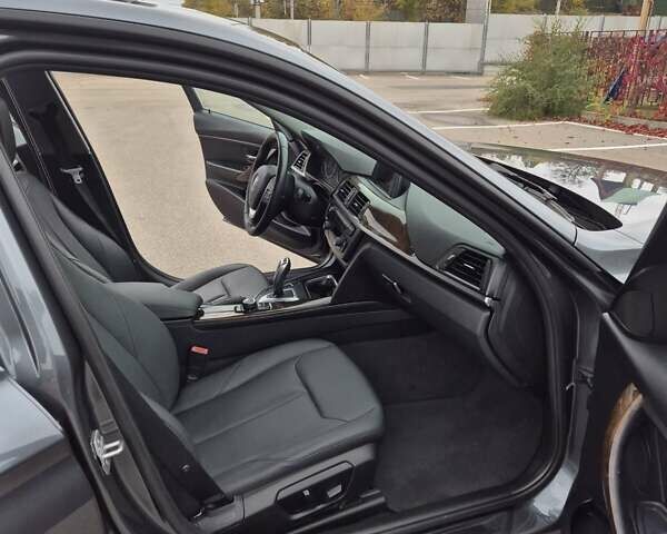 Серый БМВ 3 Серия, объемом двигателя 2 л и пробегом 144 тыс. км за 15500 $, фото 5 на Automoto.ua