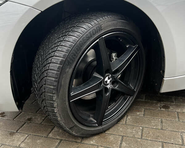 Серый БМВ 3 Серия, объемом двигателя 2 л и пробегом 217 тыс. км за 15000 $, фото 11 на Automoto.ua