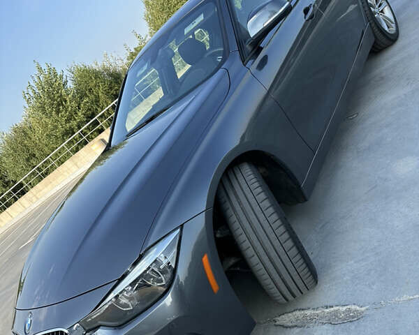 Серый БМВ 3 Серия, объемом двигателя 2 л и пробегом 150 тыс. км за 17000 $, фото 10 на Automoto.ua