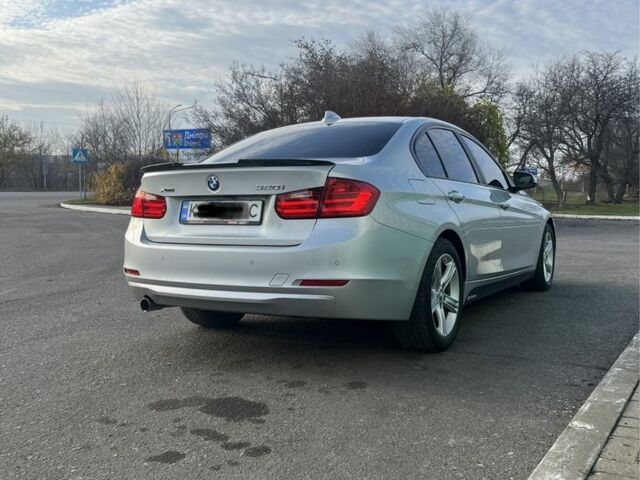 Серый БМВ 3 Серия, объемом двигателя 2 л и пробегом 40 тыс. км за 17200 $, фото 1 на Automoto.ua