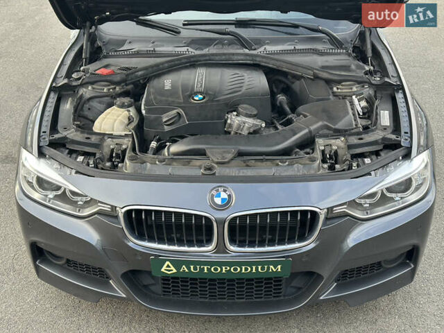 Серый БМВ 3 Серия, объемом двигателя 2.98 л и пробегом 132 тыс. км за 18900 $, фото 22 на Automoto.ua