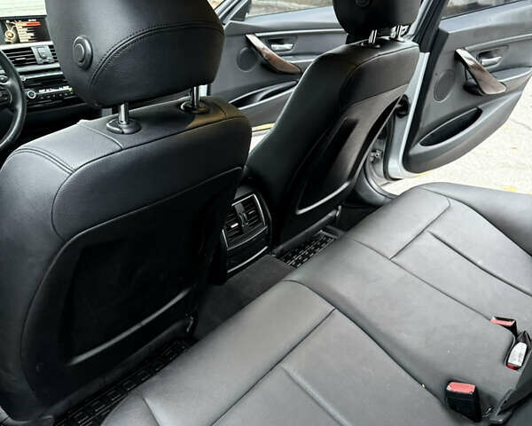 Серый БМВ 3 Серия, объемом двигателя 2 л и пробегом 143 тыс. км за 12000 $, фото 14 на Automoto.ua