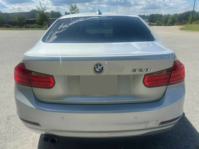 Сірий БМВ 3 Серія, об'ємом двигуна 2 л та пробігом 76 тис. км за 11000 $, фото 4 на Automoto.ua