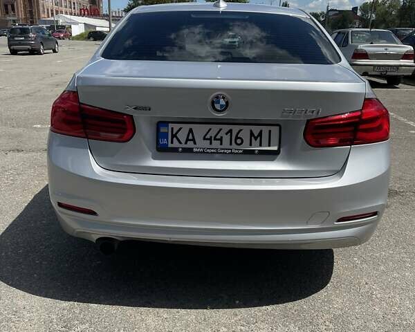 Серый БМВ 3 Серия, объемом двигателя 2 л и пробегом 105 тыс. км за 12600 $, фото 5 на Automoto.ua