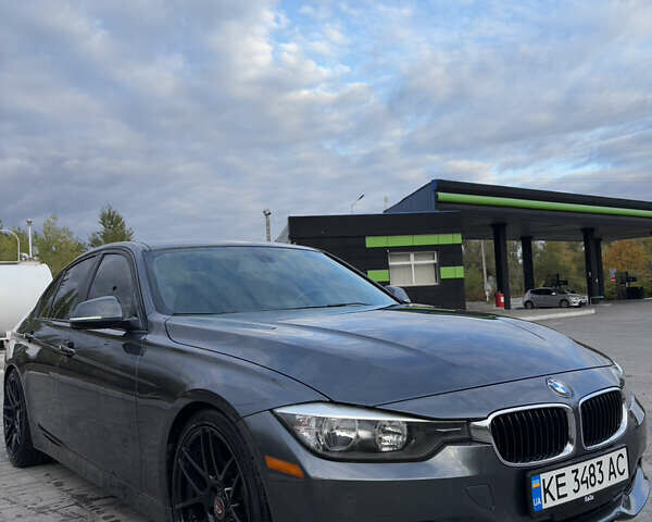 БМВ 3 Серия 2015 в Днепре (Днепропетровске) на Automoto.ua Серый БМВ 3 Серия, объемом двигателя 2 л и пробегом 104 тыс. км за 15500 $, фото 1 на Automoto.ua