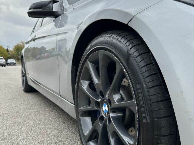 БМВ 3 Серия 2015 в Днепре (Днепропетровске) на Automoto.ua Серый БМВ 3 Серия, объемом двигателя 2 л и пробегом 153 тыс. км за 11550 $, фото 15 на Automoto.ua