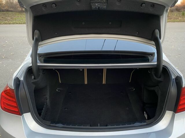 Серый БМВ 3 Серия, объемом двигателя 2 л и пробегом 220 тыс. км за 10990 $, фото 21 на Automoto.ua