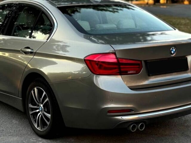 Серый БМВ 3 Серия, объемом двигателя 0 л и пробегом 120 тыс. км за 15000 $, фото 2 на Automoto.ua