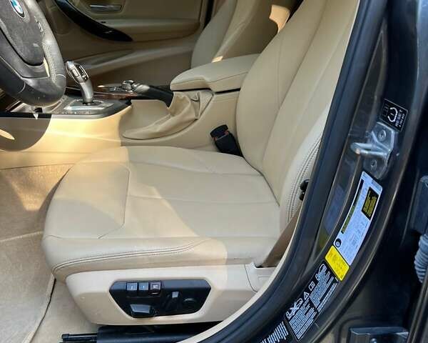 Сірий БМВ 3 Серія, об'ємом двигуна 2 л та пробігом 141 тис. км за 16000 $, фото 10 на Automoto.ua