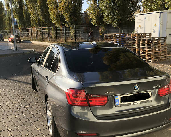 Серый БМВ 3 Серия, объемом двигателя 2 л и пробегом 123 тыс. км за 15000 $, фото 8 на Automoto.ua