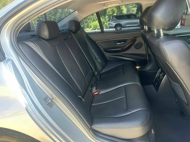 Сірий БМВ 3 Серія, об'ємом двигуна 2 л та пробігом 76 тис. км за 11000 $, фото 11 на Automoto.ua