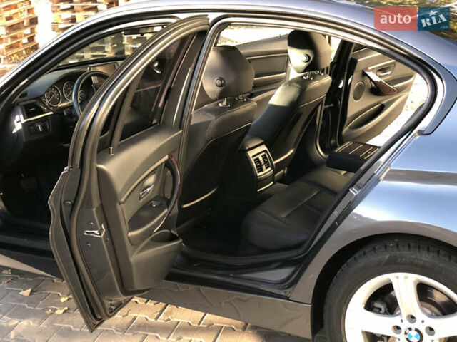 Серый БМВ 3 Серия, объемом двигателя 2 л и пробегом 123 тыс. км за 15000 $, фото 33 на Automoto.ua