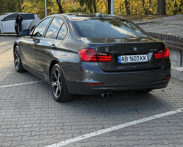 Серый БМВ 3 Серия, объемом двигателя 2 л и пробегом 167 тыс. км за 15500 $, фото 2 на Automoto.ua