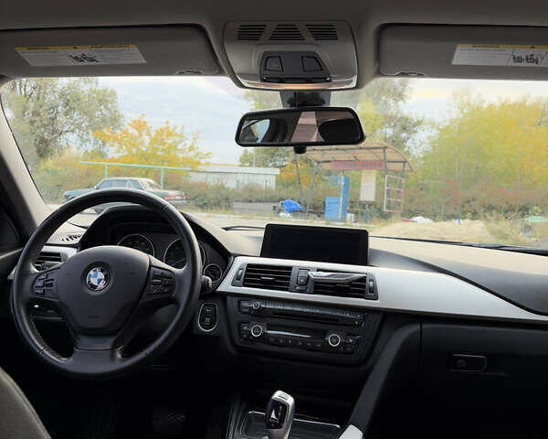 БМВ 3 Серия 2015 в Днепре (Днепропетровске) на Automoto.ua Серый БМВ 3 Серия, объемом двигателя 2 л и пробегом 104 тыс. км за 15500 $, фото 6 на Automoto.ua