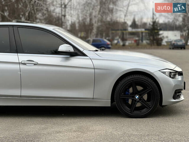 Серый БМВ 3 Серия, объемом двигателя 2 л и пробегом 217 тыс. км за 14999 $, фото 13 на Automoto.ua