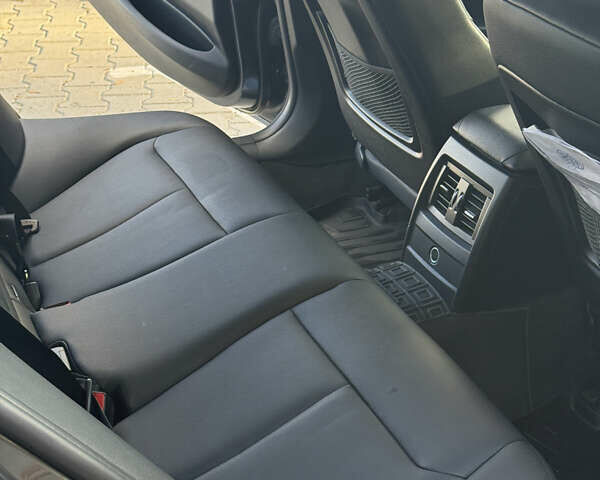 Серый БМВ 3 Серия, объемом двигателя 2 л и пробегом 167 тыс. км за 15500 $, фото 7 на Automoto.ua