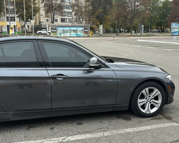 Серый БМВ 3 Серия, объемом двигателя 2 л и пробегом 229 тыс. км за 16400 $, фото 5 на Automoto.ua