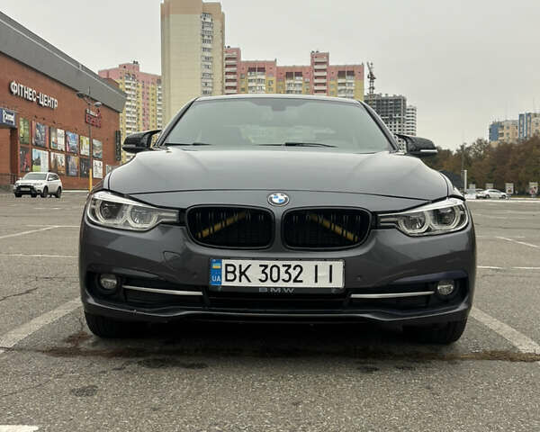 Серый БМВ 3 Серия, объемом двигателя 2 л и пробегом 229 тыс. км за 16400 $, фото 1 на Automoto.ua