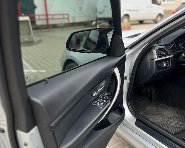 Серый БМВ 3 Серия, объемом двигателя 2 л и пробегом 150 тыс. км за 14650 $, фото 11 на Automoto.ua