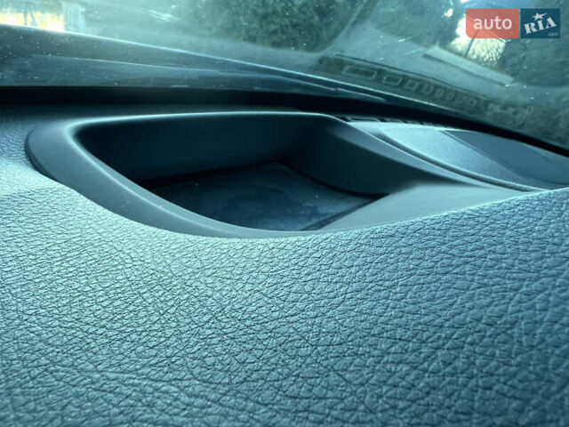 Сірий БМВ 3 Серія, об'ємом двигуна 2.98 л та пробігом 129 тис. км за 15900 $, фото 33 на Automoto.ua