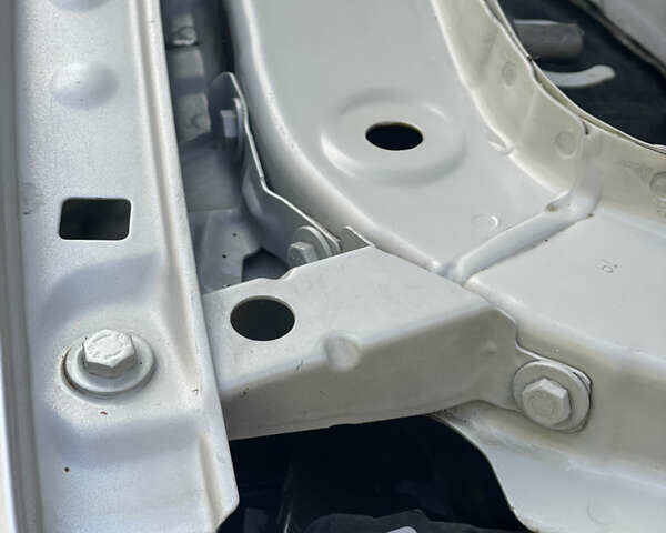 БМВ 3 Серия 2015 в Запорожье на Automoto.ua Серый БМВ 3 Серия, объемом двигателя 2 л и пробегом 165 тыс. км за 12800 $, фото 24 на Automoto.ua