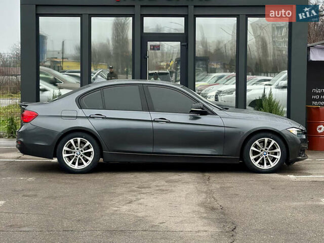 Серый БМВ 3 Серия, объемом двигателя 2 л и пробегом 187 тыс. км за 12900 $, фото 5 на Automoto.ua