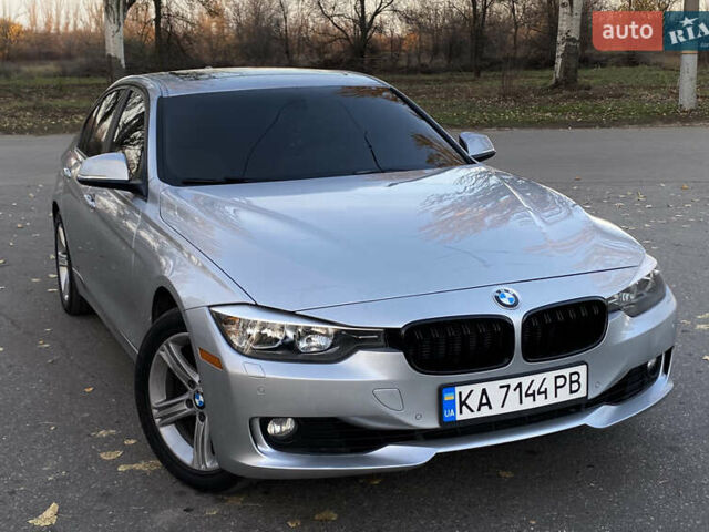 Серый БМВ 3 Серия, объемом двигателя 2 л и пробегом 220 тыс. км за 10990 $, фото 4 на Automoto.ua
