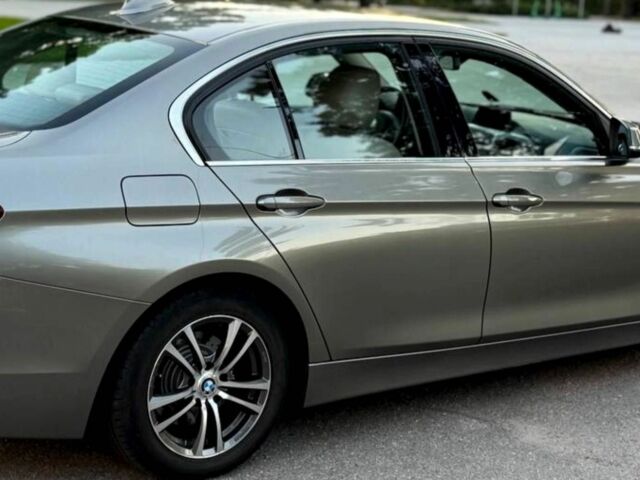 Серый БМВ 3 Серия, объемом двигателя 0 л и пробегом 120 тыс. км за 15000 $, фото 6 на Automoto.ua
