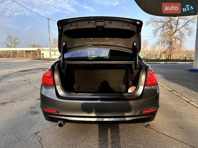 Серый БМВ 3 Серия, объемом двигателя 2 л и пробегом 145 тыс. км за 12800 $, фото 16 на Automoto.ua