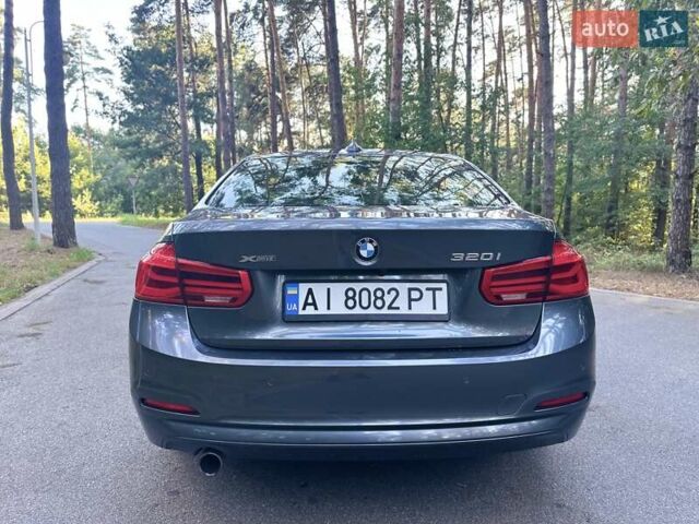 Серый БМВ 3 Серия, объемом двигателя 2 л и пробегом 51 тыс. км за 15300 $, фото 6 на Automoto.ua