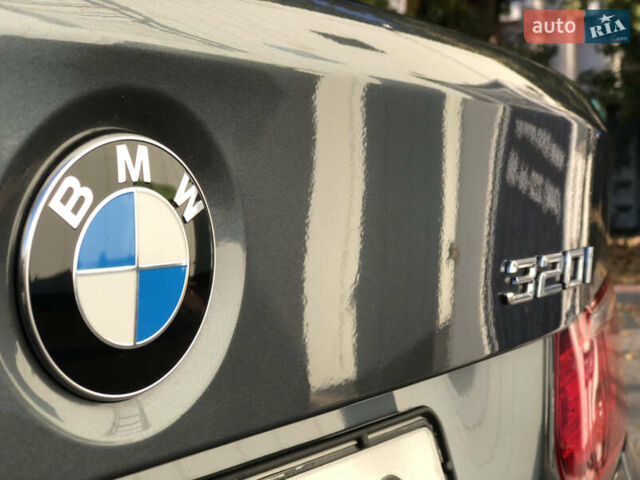 Серый БМВ 3 Серия, объемом двигателя 2 л и пробегом 123 тыс. км за 15000 $, фото 46 на Automoto.ua