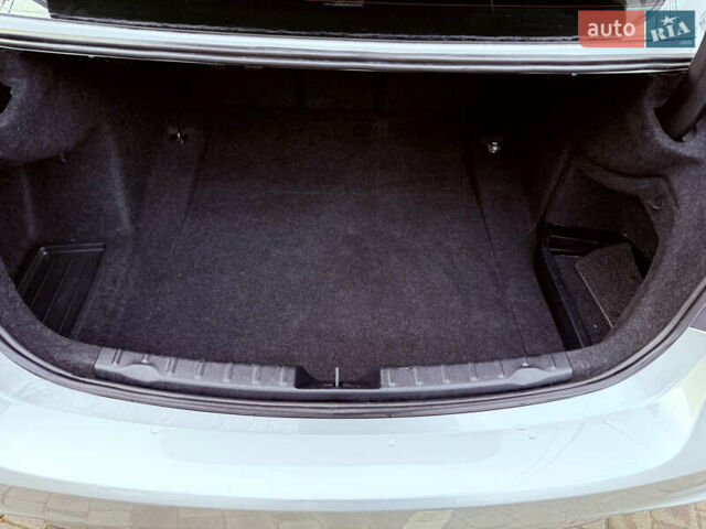 Сірий БМВ 3 Серія, об'ємом двигуна 2 л та пробігом 134 тис. км за 17200 $, фото 13 на Automoto.ua