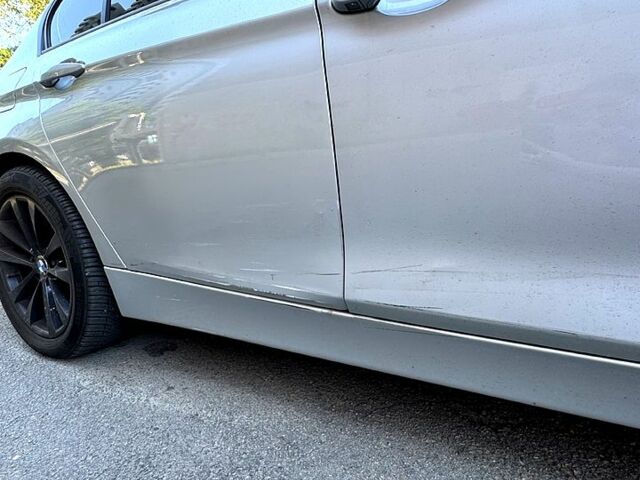 Сірий БМВ 3 Серія, об'ємом двигуна 2 л та пробігом 113 тис. км за 11100 $, фото 7 на Automoto.ua