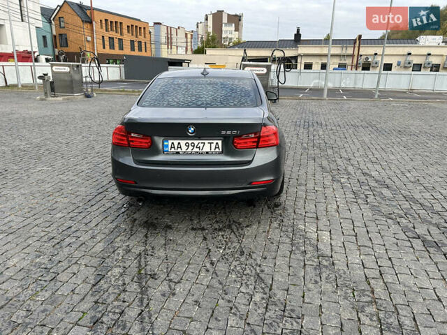 Серый БМВ 3 Серия, объемом двигателя 2 л и пробегом 250 тыс. км за 13000 $, фото 1 на Automoto.ua