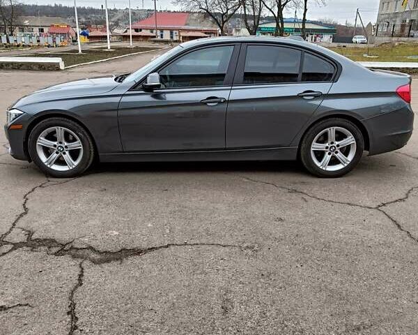 Серый БМВ 3 Серия, объемом двигателя 2 л и пробегом 133 тыс. км за 12999 $, фото 6 на Automoto.ua