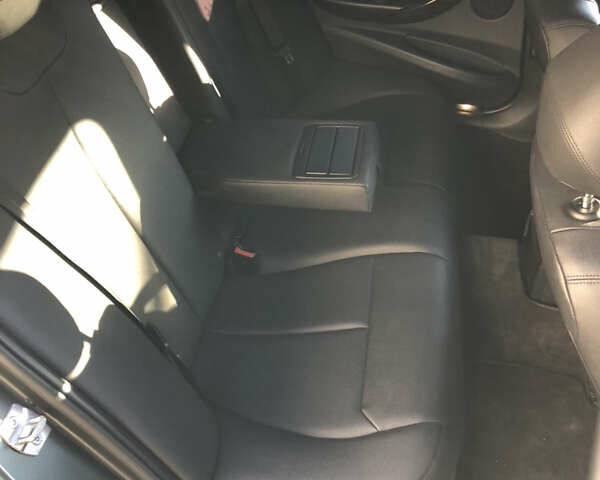 Серый БМВ 3 Серия, объемом двигателя 2 л и пробегом 123 тыс. км за 15000 $, фото 27 на Automoto.ua