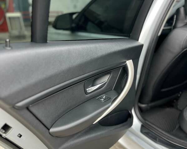 Серый БМВ 3 Серия, объемом двигателя 2 л и пробегом 150 тыс. км за 14650 $, фото 15 на Automoto.ua